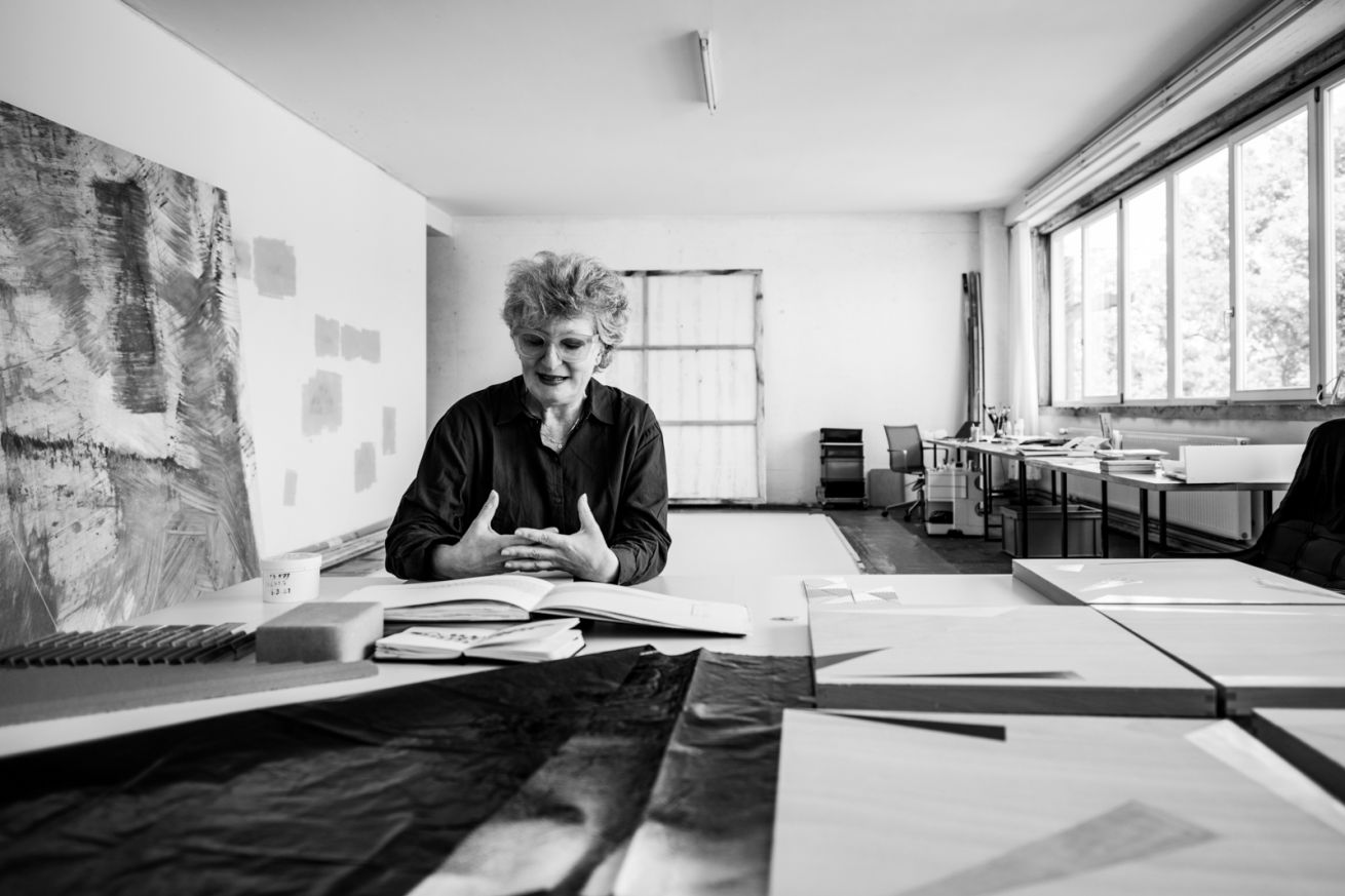 Atelierbesuch bei der Künstlerin Renée Levi in Basel.